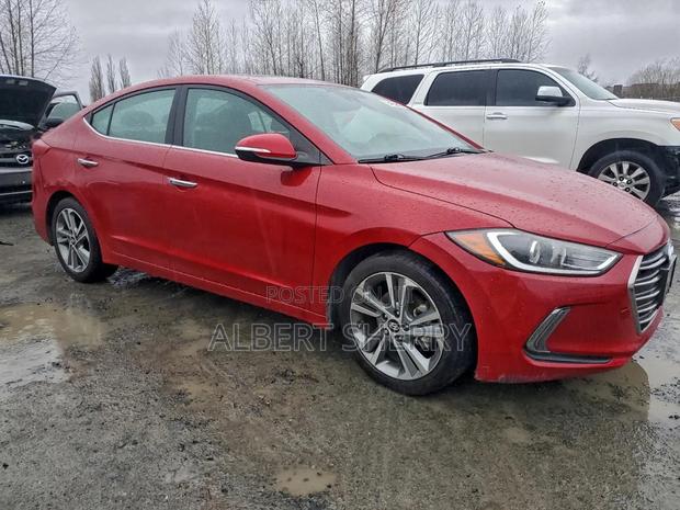 Hyundai Elantra 2017 Red