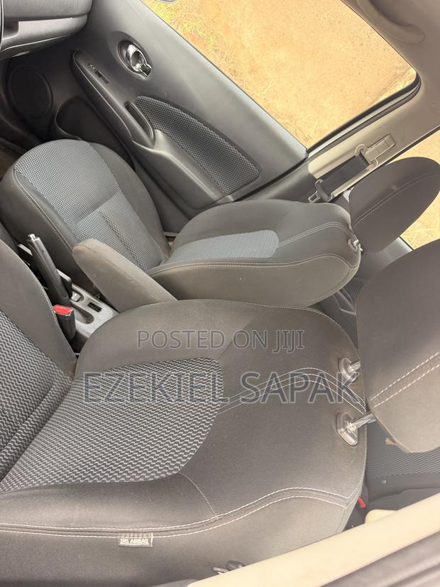 Nissan Versa 1.6 SV 2016 White