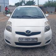 Toyota Vitz 2010 White for sale