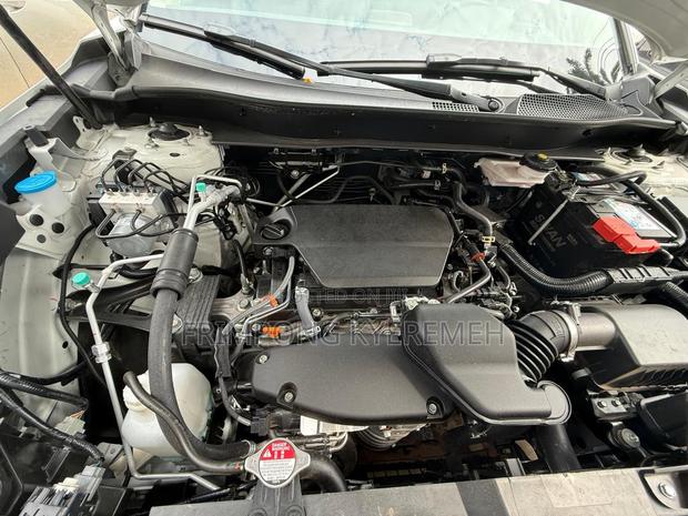 Honda CR-V 2023 Silver