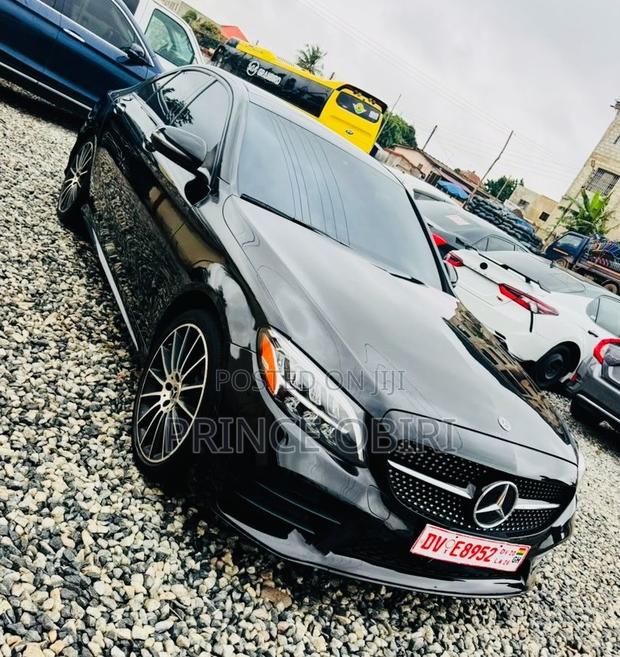 Mercedes-Benz C300 2020 Black