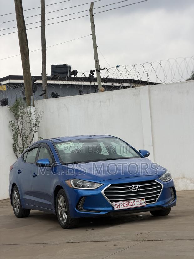 Hyundai Elantra 2018 Blue