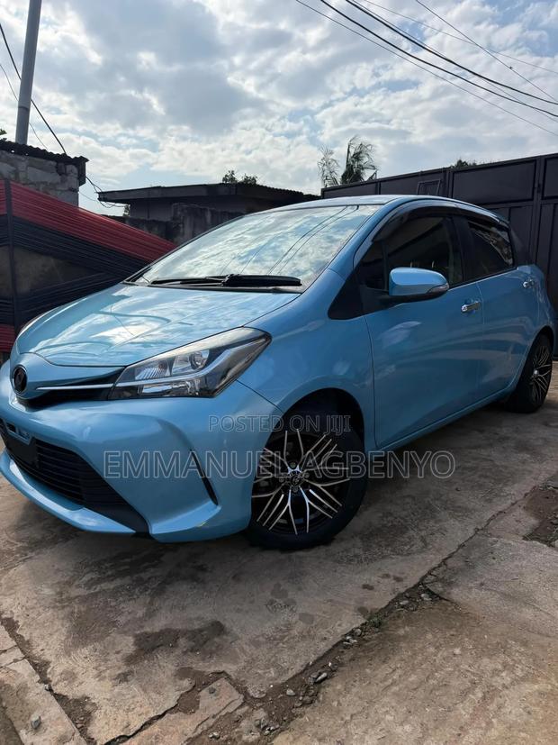 Toyota Vitz 2016 Blue
