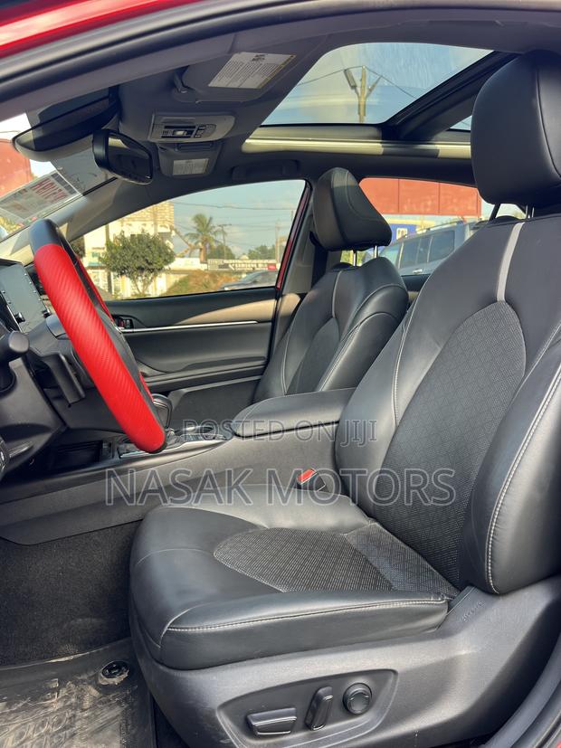 Toyota Camry XSE 2021 Red