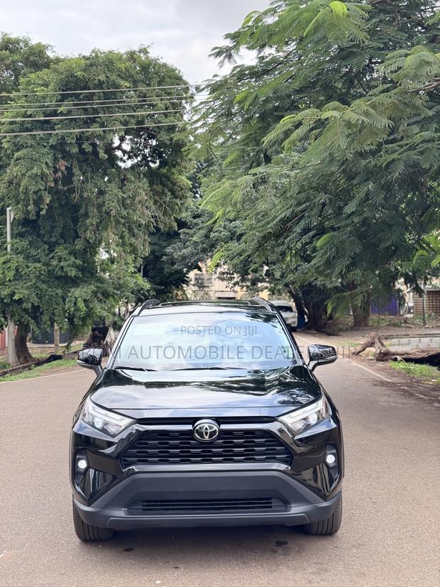 Toyota RAV4 2023 Black