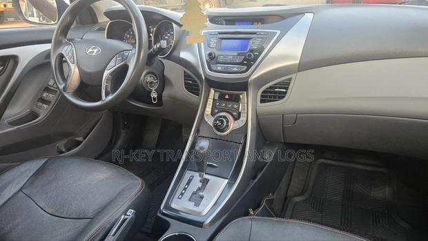 Hyundai Elantra GLS Sedan FWD (1.8L 4cyl 6A) 2013 White