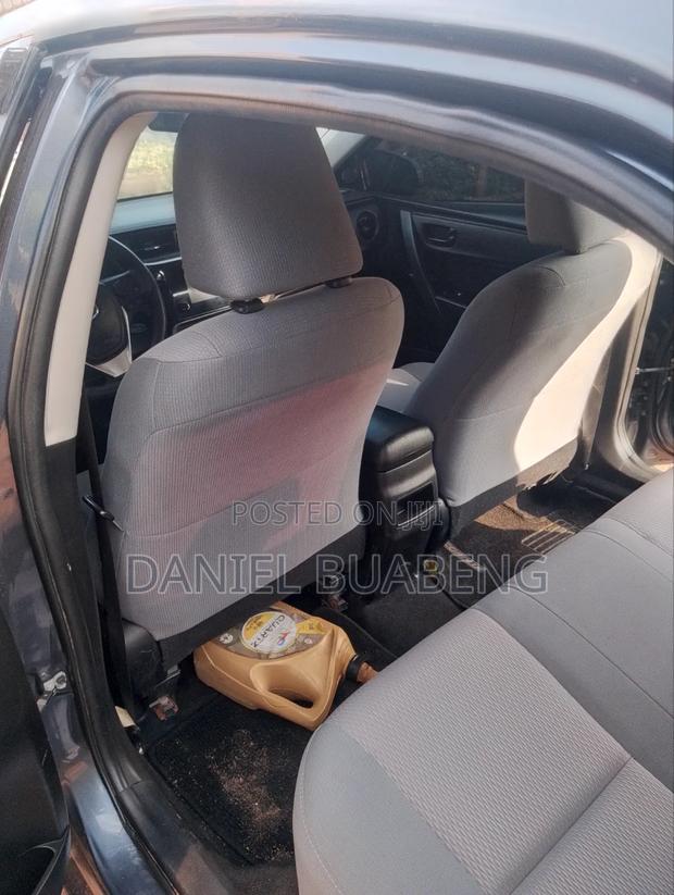 Toyota Corolla LE Eco (1.8L 4cyl 2A) 2018