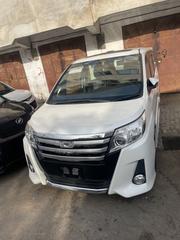 Toyota Noah 2.0 FWD (8 Seater) 2015 White for sale