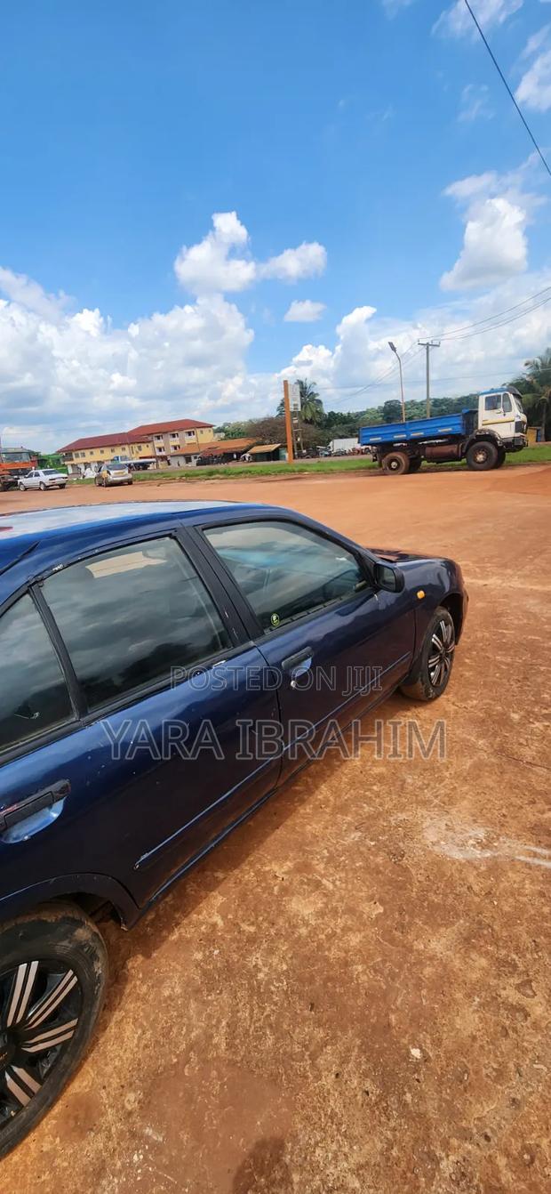 Nissan Almera 2005 Blue
