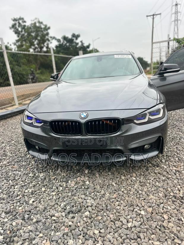 BMW 330i 2018 Gray