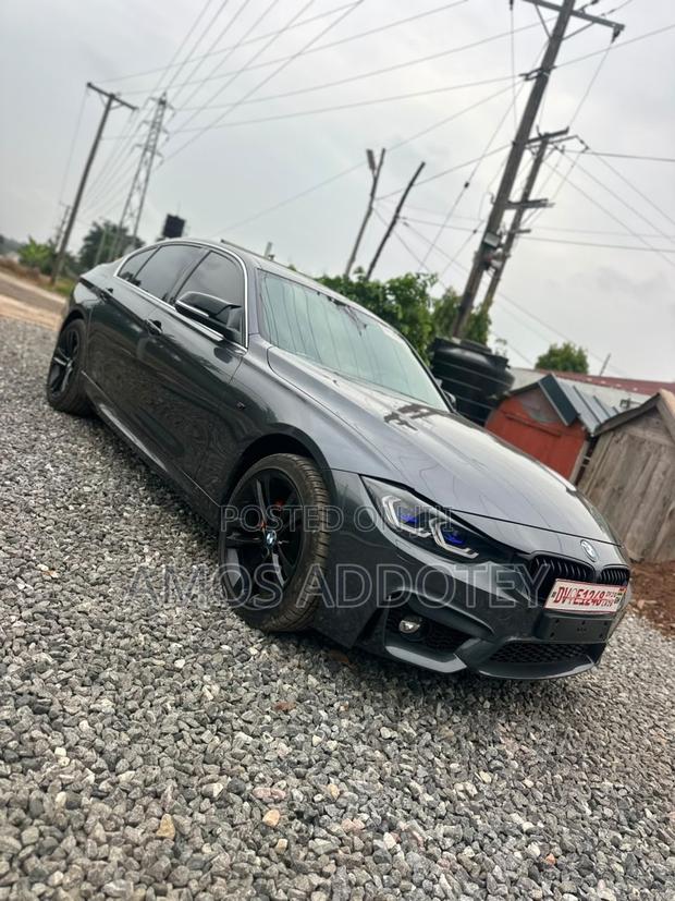 BMW 330i 2018 Gray