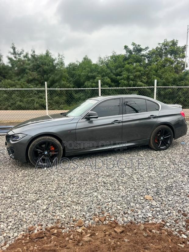 BMW 330i 2018 Gray