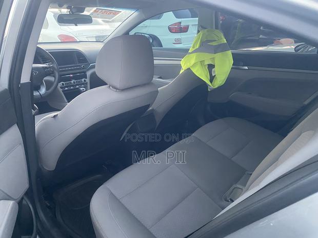Hyundai Elantra 2020 Silver