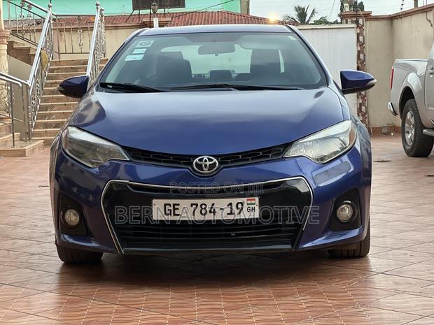 Toyota Corolla S Premium 4dr Sedan (1.8L 4cyl CVT) 2014 Blue