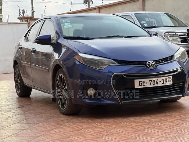 Toyota Corolla S Premium 4dr Sedan (1.8L 4cyl CVT) 2014 Blue