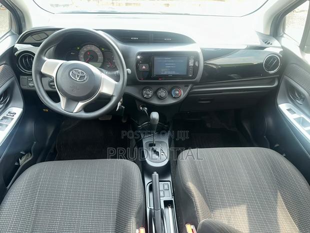 Toyota Vitz 2015 White