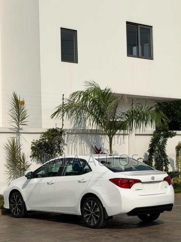 Toyota Corolla 2017 White