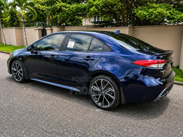 Toyota Corolla SE 2020 Blue