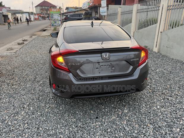 Honda Civic 2018 Gray