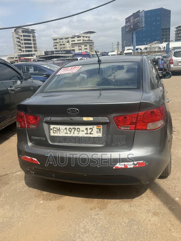 Kia Cerato 2012 Gray