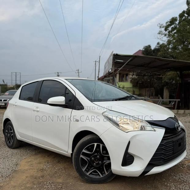 Toyota Yaris 2019 White