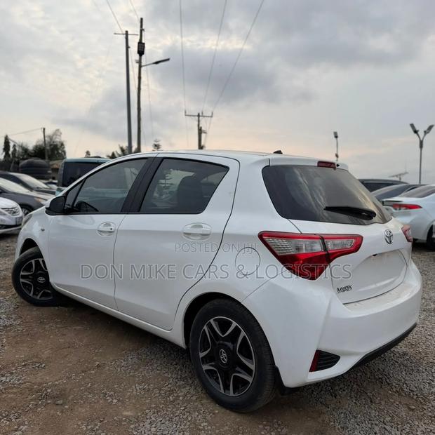 Toyota Yaris 2019 White