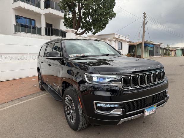 Jeep Grand Wagoneer 2023 Black