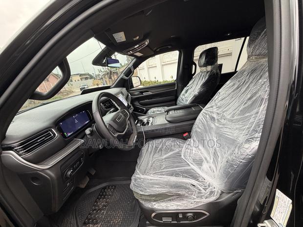 Jeep Grand Wagoneer 2023 Black