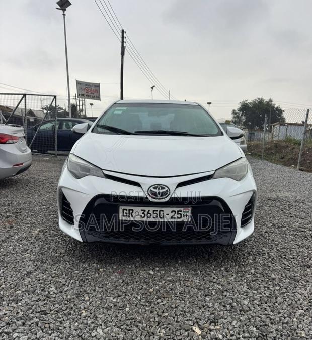 Toyota Corolla 2016 White