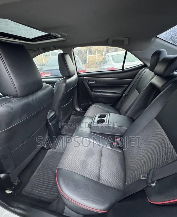 Toyota Corolla 2016 White