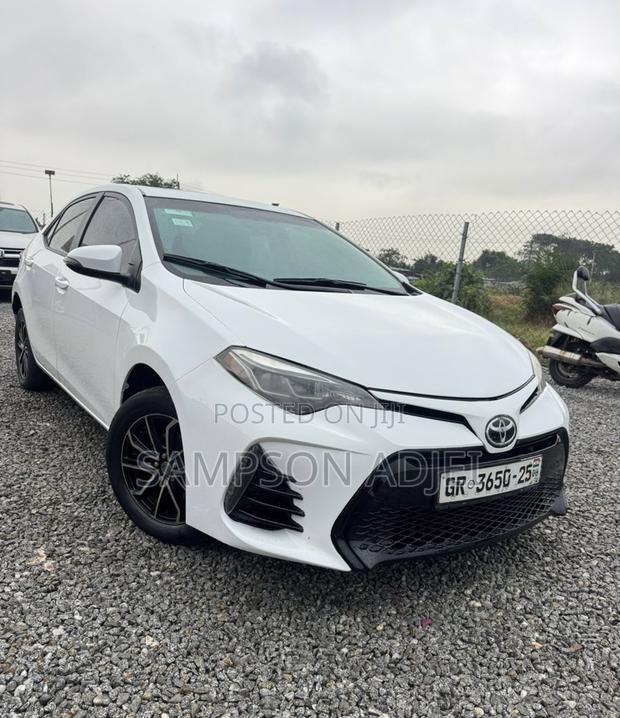 Toyota Corolla 2016 White