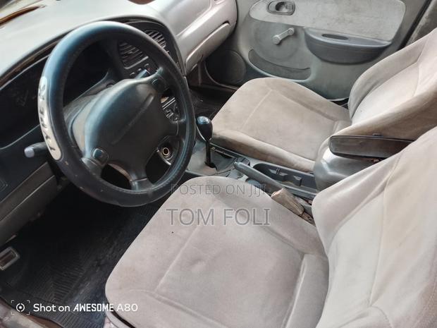 Kia Sephia 2000 Gray