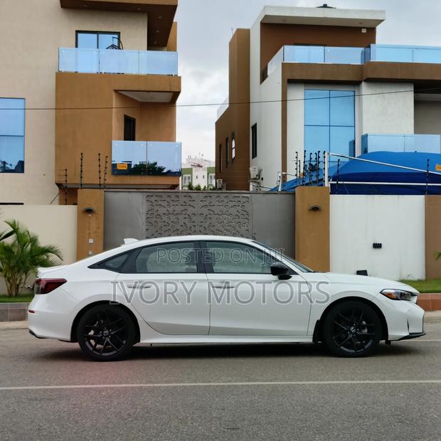 Honda Civic 2025 White