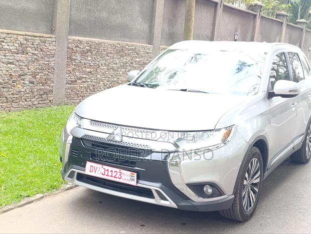 Mitsubishi Outlander SEL S-AWC 2020 Silver