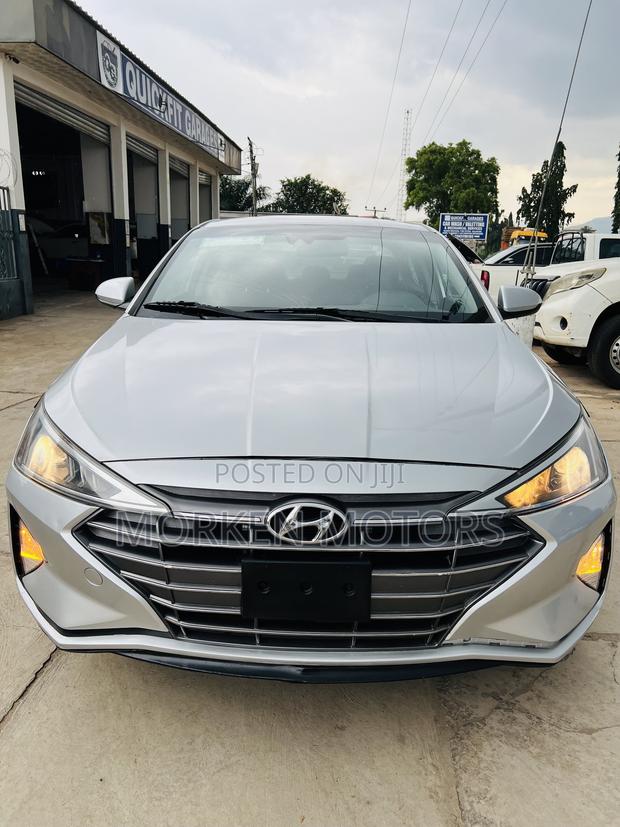 Hyundai Elantra SE 2019 Silver