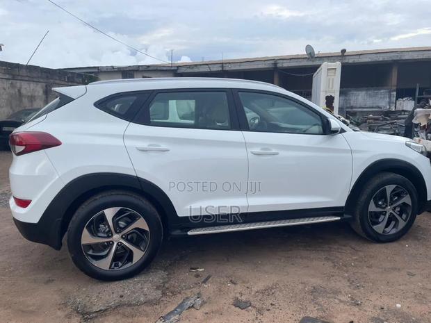 New Hyundai Tucson 2017 White
