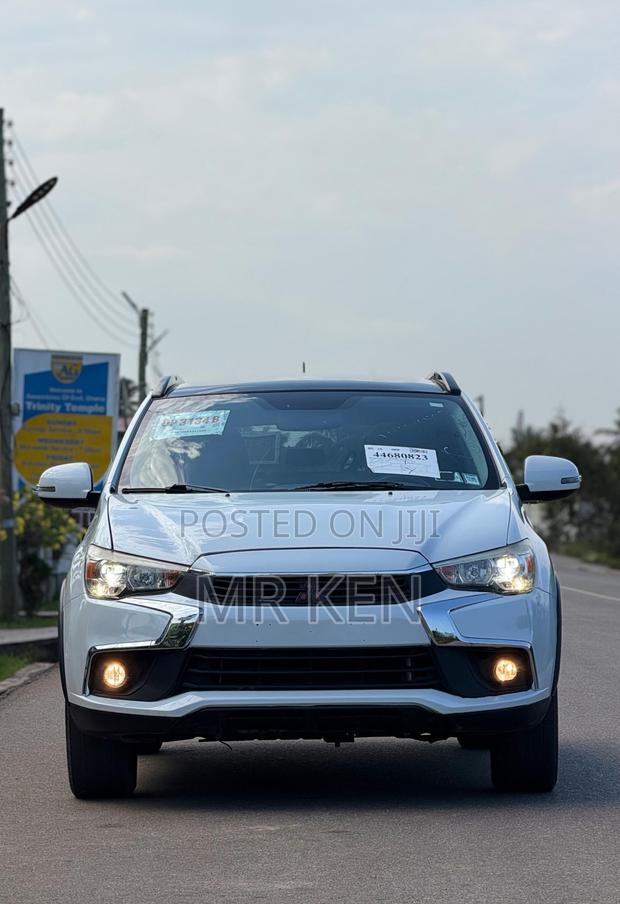 Mitsubishi Outlander GT AWC 2017 White