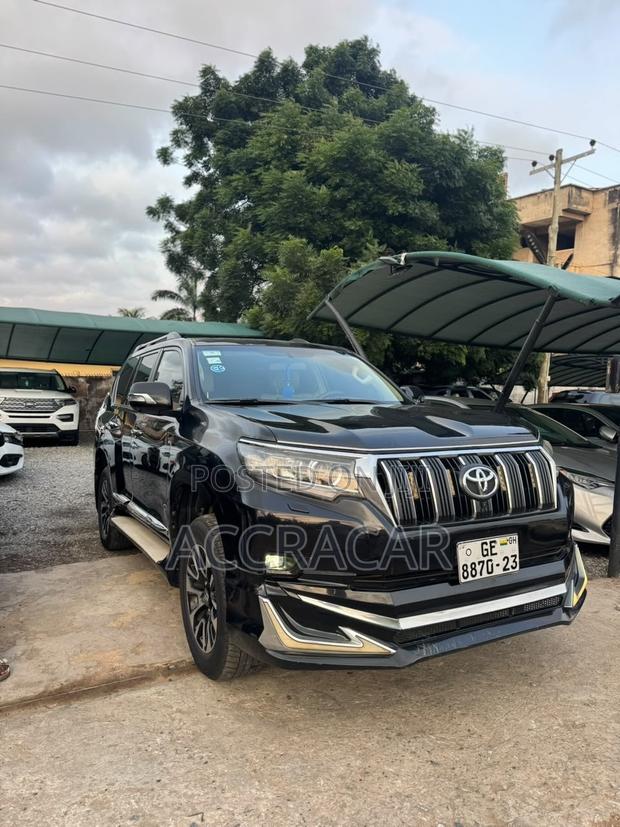 Toyota Land Cruiser 2022 Black