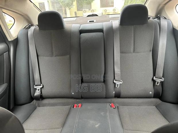 Nissan Sentra S 2016 Silver