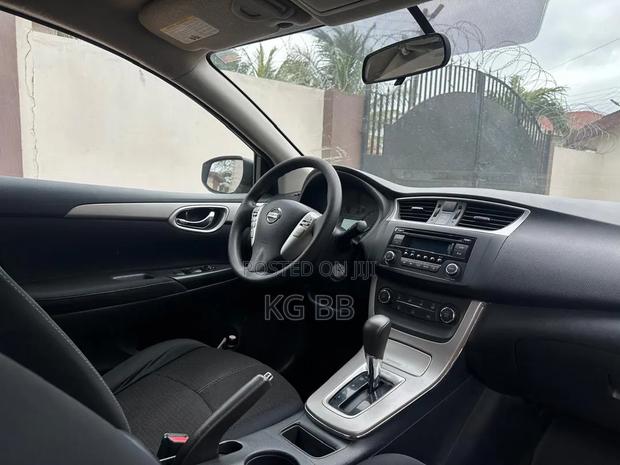 Nissan Sentra S 2016 Silver