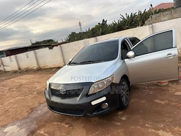 Toyota Corolla 1.8 Exclusive Automatic 2009 Silver
