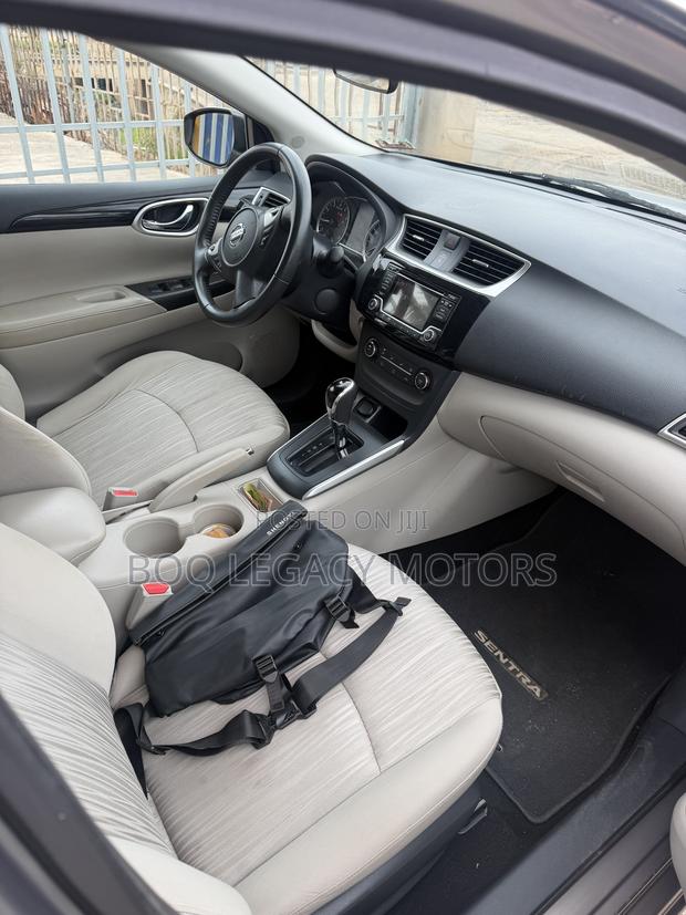 Nissan Sentra 2017 Gray