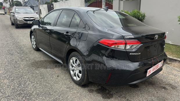 Toyota Corolla LE 2021 Black