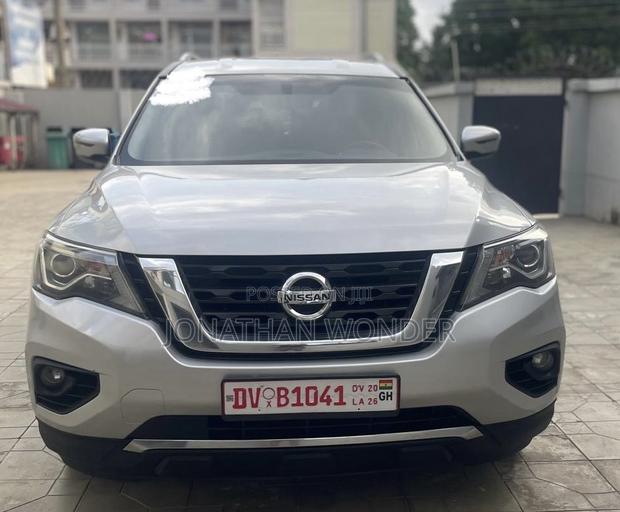 Nissan Pathfinder SL 4dr 4x4 (3.5L 6cyl) 2017 Silver