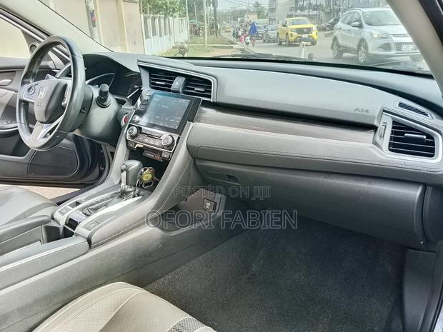 Honda Civic 2020 Gray