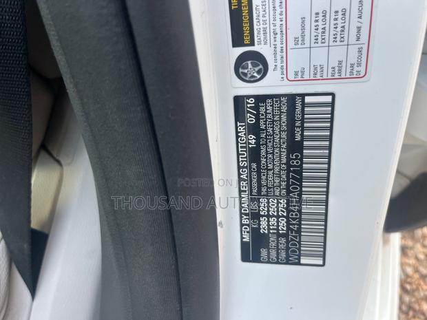 Mercedes-Benz E300 4Matic AWD Sedan (2.0L 4cyl 9A) 2017 White