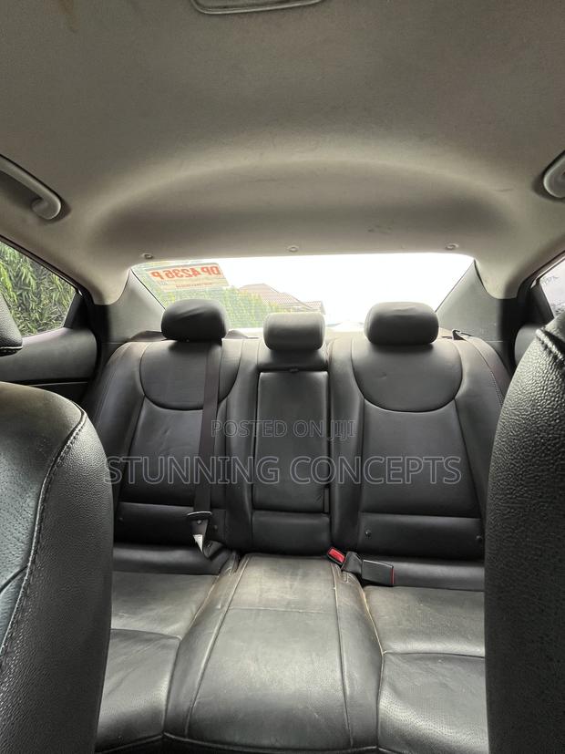 Hyundai Elantra 2013 White