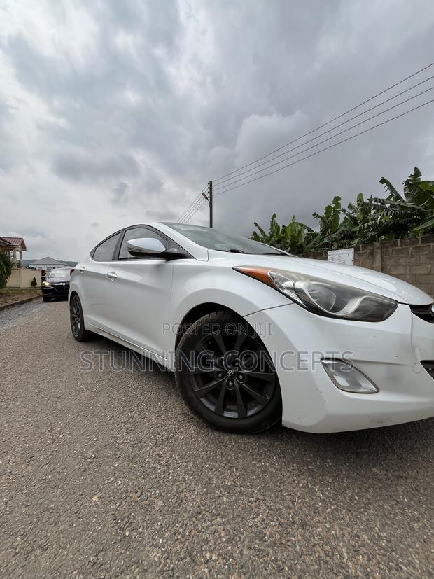 Hyundai Elantra 2013 White
