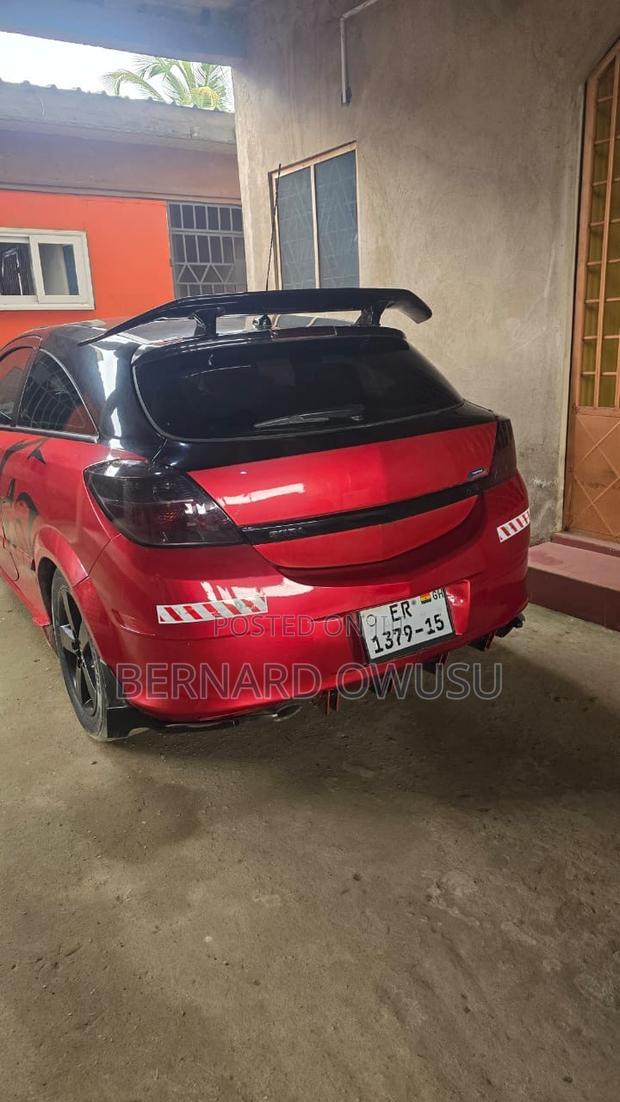 Saturn Astra 2008 Red