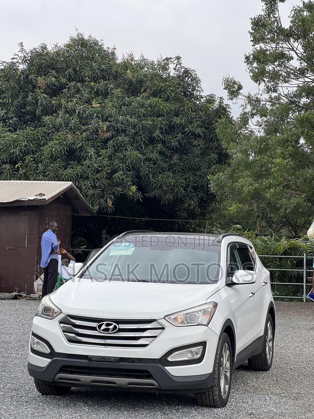 Hyundai Santa Fe 2015 White